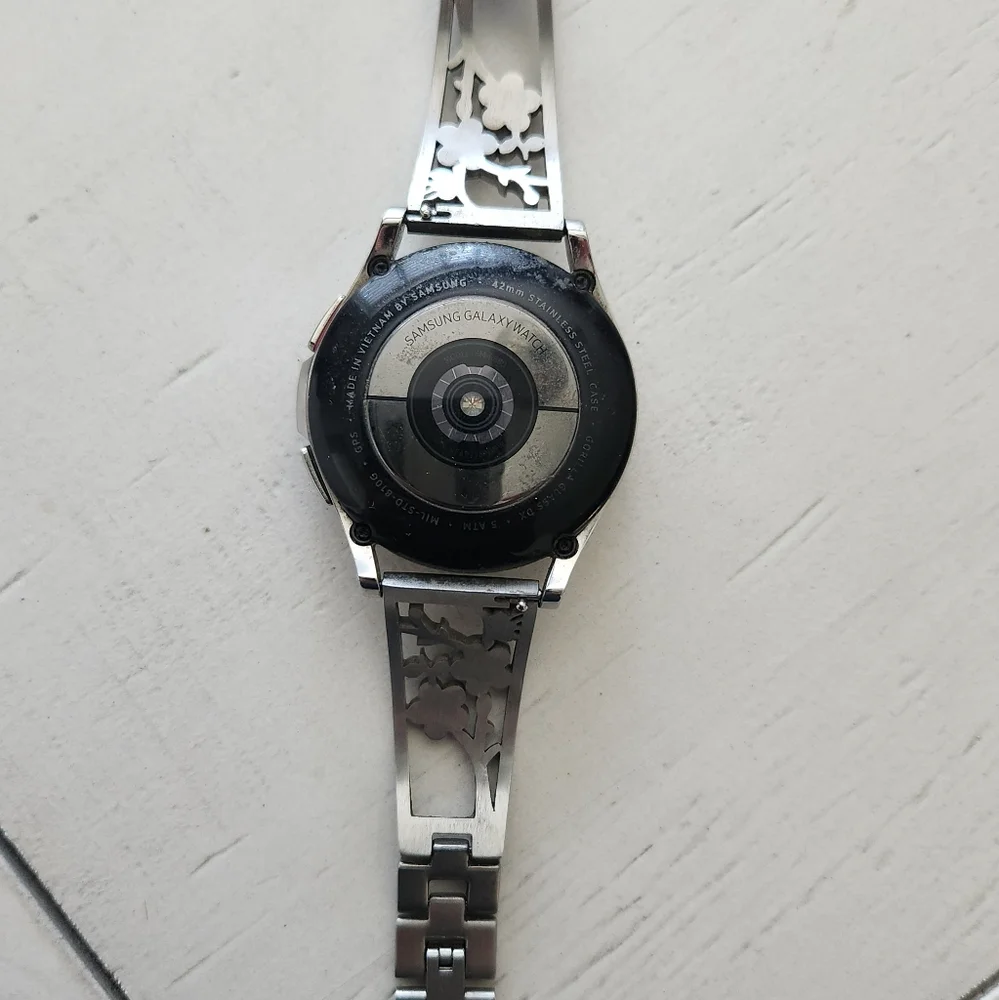 USED BUT LIKE NEW Samsung Electronics Galaxy Watch 4 Classic 42mm Smartwatch